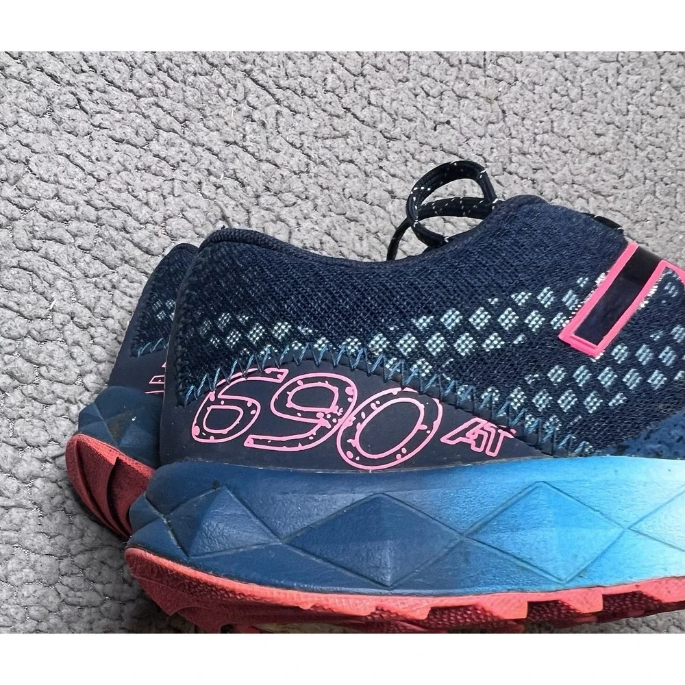 New Balance 690 AT All Terrain Speed Ride Athletic Shoes Women's Size 8 Blue